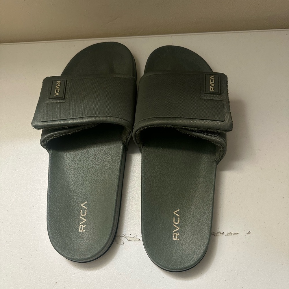 RVCA Men's Olive Slide Sandals